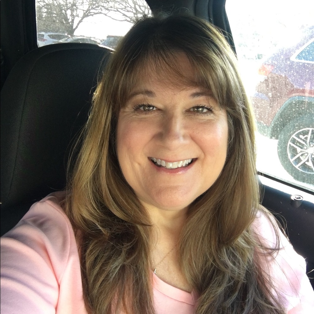 Meet your Posher, Louann